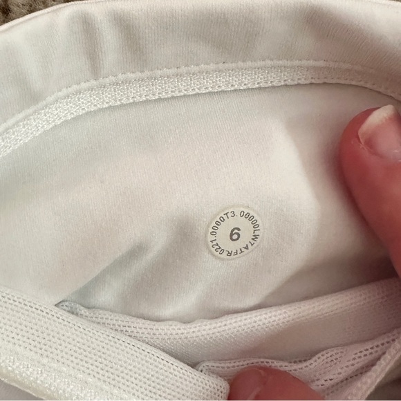 Lululemon shorts - Picture 3 of 3